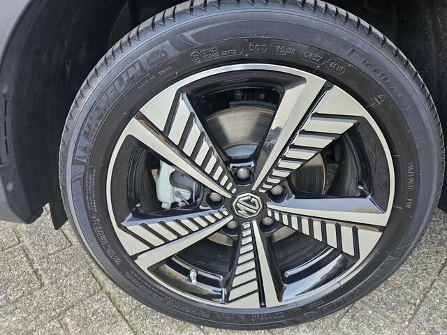 MG ZS EV Luxury 45 kWh | Trekhaak | Navigatie | ¤ 2000,- Inruilpremie ! |