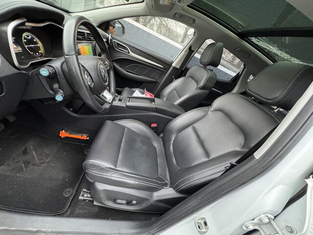 MG ZS MG EV Luxury 45 kWh 140pk Camera Leder Stoelverwarming Trekhaak