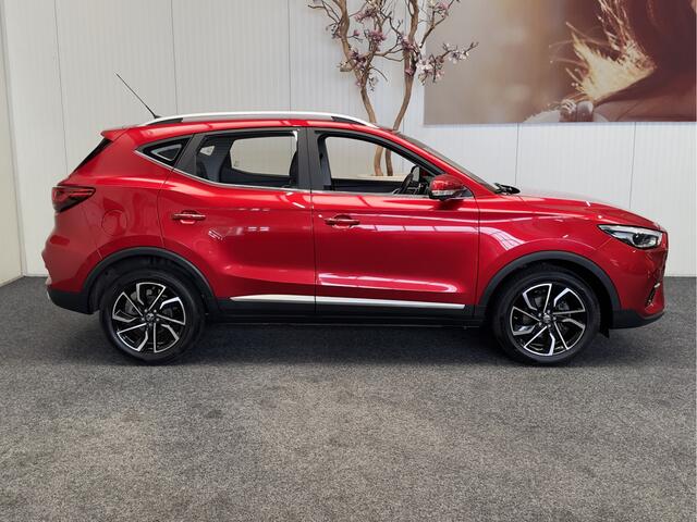MG ZS 1.5 157 PK NAVIGATIE 360 CAMERA ZWART LEDEREN BEKLEDING VOORSTOEL ELECT. VERSTELBAAR LM VELGEN 17 INCH CRUISE CONTROL IN ZEER NETTE STAAT !!