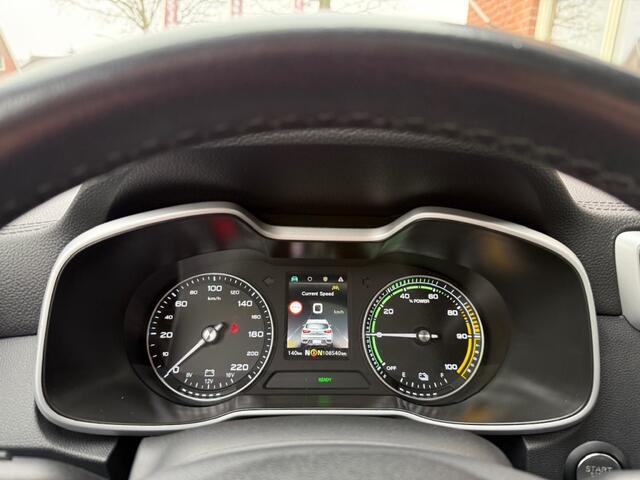 MG ZS MG EV Luxury 45 kWh PANODAK / LEER / STOELVERW. / CAMERA / CARPLAY