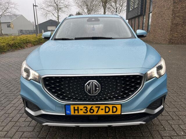MG ZS EV Luxury 45kWh