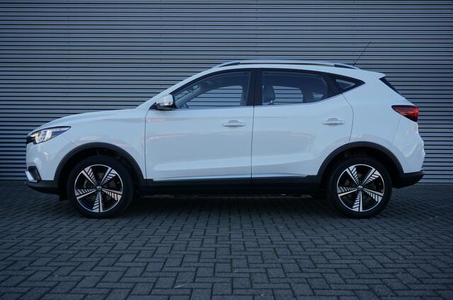 MG ZS 143PK EV Luxury | AUTOMAAT | PANO | CAMERA | STOELVERWARMING