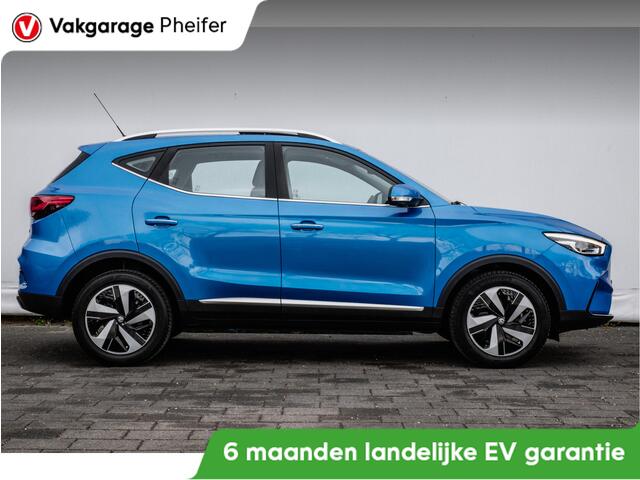 MG ZS EV Standard Range Luxury 50 kWh SOH 91% Panoramdak/ Leer/ 17" Lmv/ Stoelverwarming/ Adapt. cruise/ Camera/ Carplay