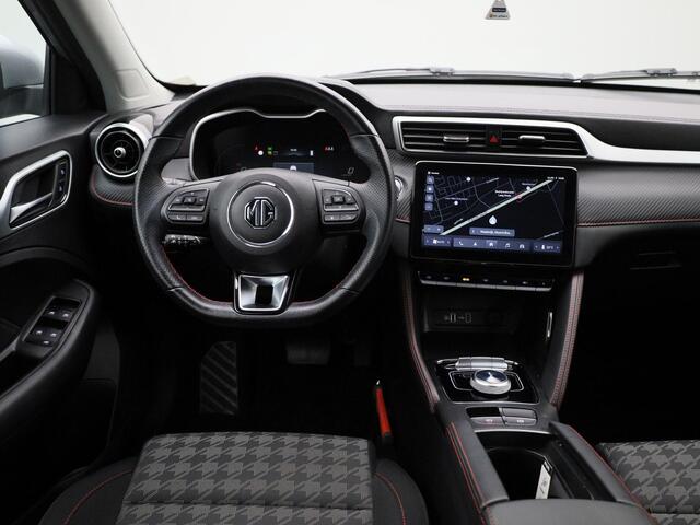 MG ZS MG EV EV Standard Range Comfort 50 kWh | Climate Control / ECC | Cruise control Standaard | Connectiviteit af fabriek | Navigatie | Stoelverwarming | LED koplampen | Park Distance Control achter | Achteruitrijcamera | Dakrailing |