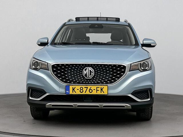 MG ZS MG EV Luxury 45 kWh 143PK | Trekhaak | Schuif-/Kanteldak | Adaptieve Cruise Control | All Season Banden | Stoelverwarming | Apple CarPlay & Android Auto