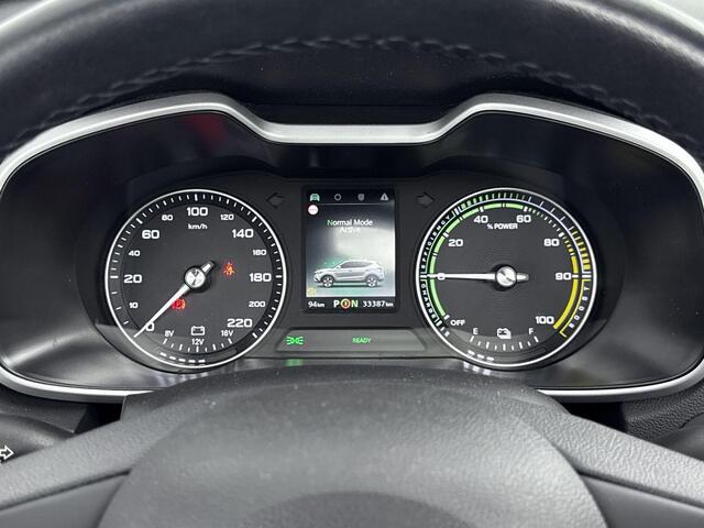 MG ZS MG EV Luxury 45 kWh 143PK | Trekhaak | Schuif-/Kanteldak | Adaptieve Cruise Control | All Season Banden | Stoelverwarming | Apple CarPlay & Android Auto