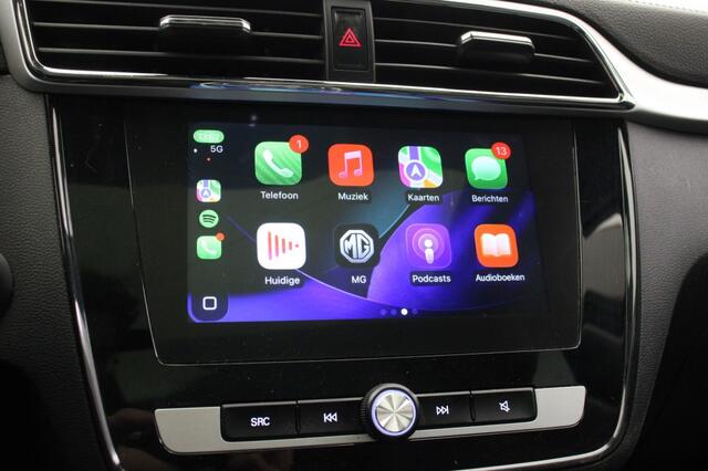 MG ZS Luxury 45 kWh - Carplay, Panorama, Leer, Camera, Trekhaak, Stoelverw.