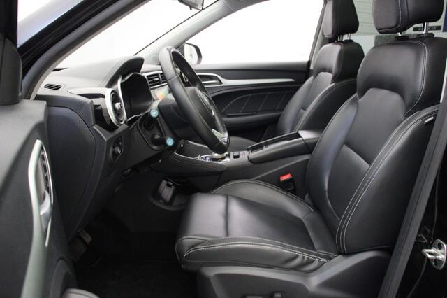 MG ZS Luxury 45 kWh - Carplay, Panorama, Leer, Camera, Trekhaak, Stoelverw.