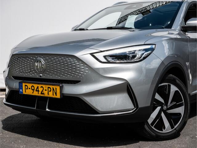 MG ZS EV Standard Range Luxury 50 kWh SOH 89% Panoramadak/ 360 Camera/ Blindspot/ Leer/ Stoelverwarming/ Carplay