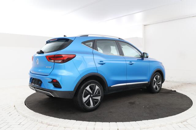 MG ZS MG EV EV Long Range Luxury 70 kWh Panorama, 360 camera, Apple carplay!