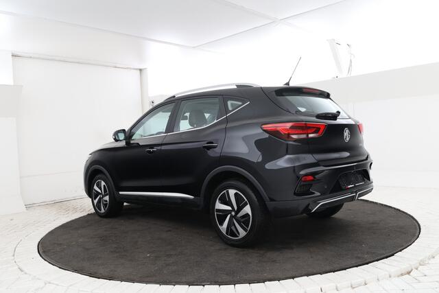 MG ZS MG EV EV Long Range Luxury 70 kWh Panorama, 360 camera, Apple carplay!