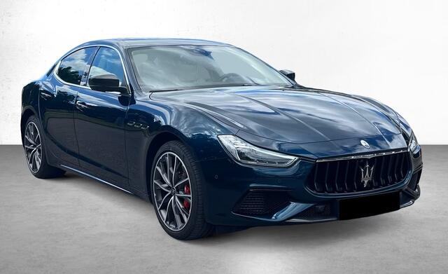 Maserati GHIBLI 3.0 V6 Modena 430 PK ACC Schuifdak Stoelkoeling 360 Camera Carbon