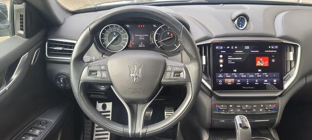 Maserati GHIBLI 3.0 V6 Modena 350 PK Glazen Schuifdak Stoelverwarming 20 Inch