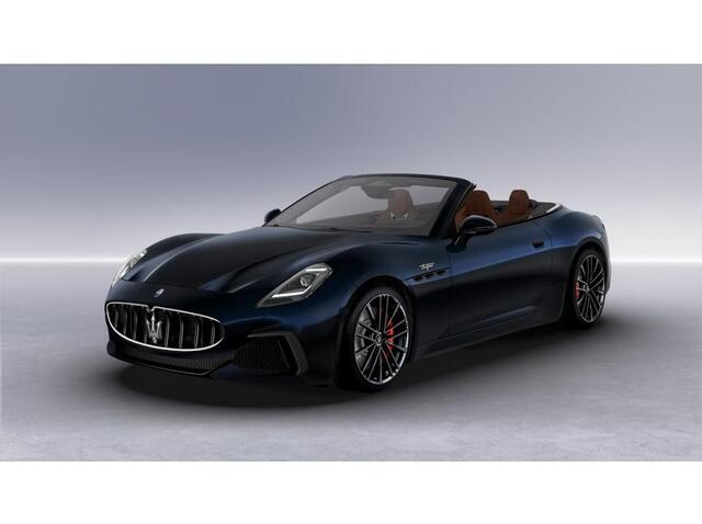 Maserati GRANCABRIO Trofeo 3.0 V6 Twin Turbo | 550 pk | Blu Maserati| Head Up Display | Sonus Faber Premium Audio | Comfort package