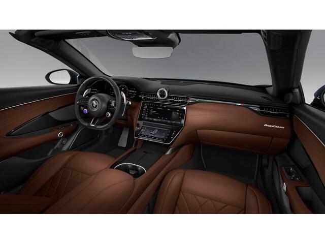 Maserati GRANCABRIO Trofeo 3.0 V6 Twin Turbo | 550 pk | Blu Maserati| Head Up Display | Sonus Faber Premium Audio | Comfort package