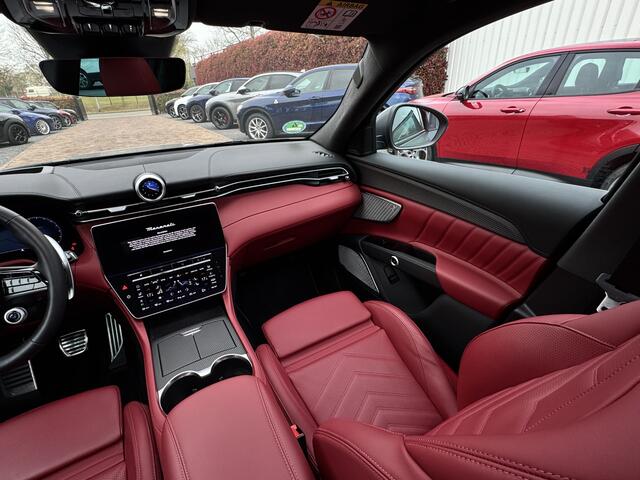 Maserati Grecale 3.0 V6 Trofeo | Matgrijs | BTW | Carbon | Pano | Sonus Faber