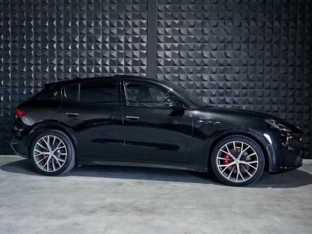 Maserati Grecale Trofeo 530pk | Pano | 21" | HUD | Sonus HiFi | Topv. | Carbon |