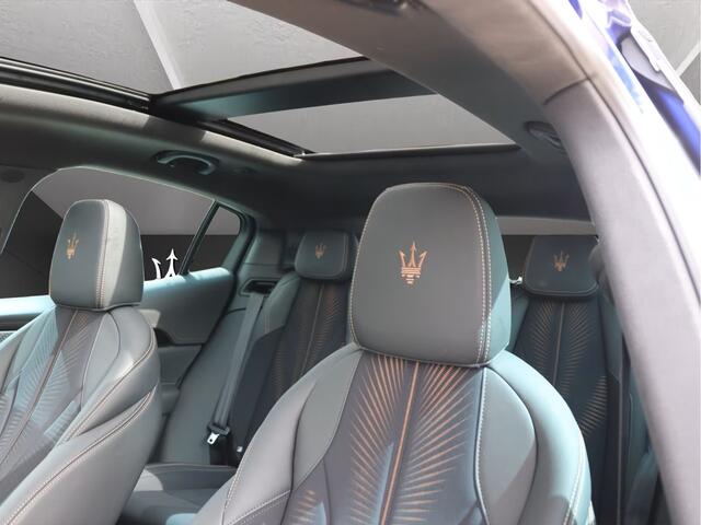 Maserati Grecale AWD Folgore 105kWh 557 PK ACC Head-Up Panoramadak Luchtvering