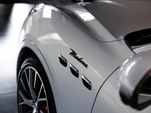 Maserati Grecale 2.0 MHEV Modena 330pk | 2 jaar garantie | Climate Pack | Tech Pack | Dubbel glas | Luchtvering | Matrix LED | 21"