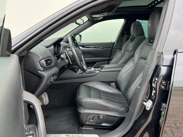 Maserati Levante 3.0 V6 SQ4, 430 PK AWD, GranSport, Panoramadak, Luchtvering
