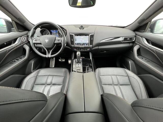 Maserati Levante 3.0 V6 SQ4, 430 PK AWD, GranSport, Panoramadak, Luchtvering