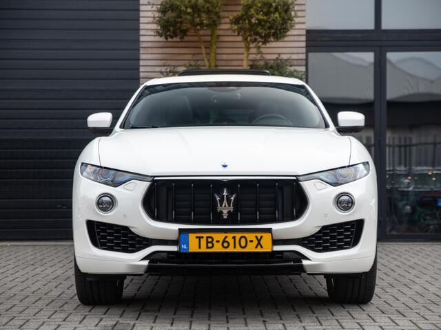 Maserati Levante 3.0 V6 S AWD GranLusso Novitec Pano Leer 22 Inch H&K