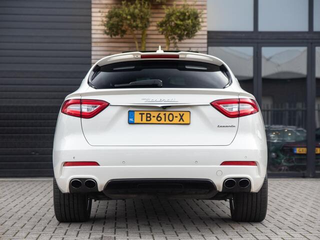 Maserati Levante 3.0 V6 S AWD GranLusso Novitec Pano Leer 22 Inch H&K