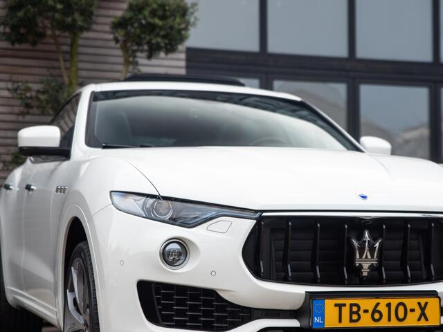 Maserati Levante 3.0 V6 S AWD GranLusso Novitec Pano Leer 22 Inch H&K