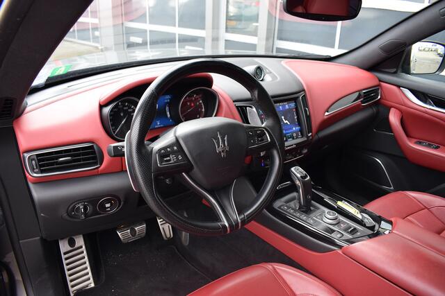Maserati Levante 3.0 V6 S AWD GranLusso | Pano | Leer | H/K | Apple CarPlay | Luchtvering