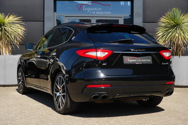 Maserati Levante 3.0 V6 AWD GranSport 350pk Panoramadak/Stoelverwarming/Camera