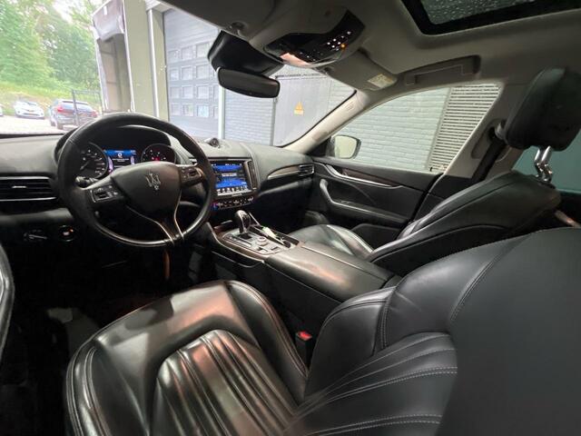Maserati Levante 3.0 V6 S AWD GranLusso | 430Pk! | Panoramadak | ACC | BLIS | 360° Camera | 20 Inch