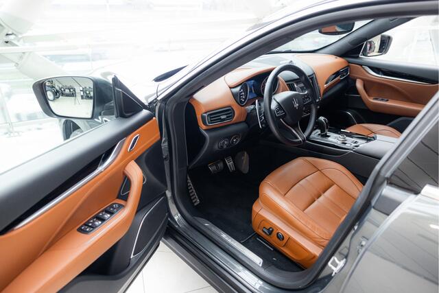 Maserati Levante 3.0 V6 AWD GranSport | Verde Ossido | Driver Assistance Pack +