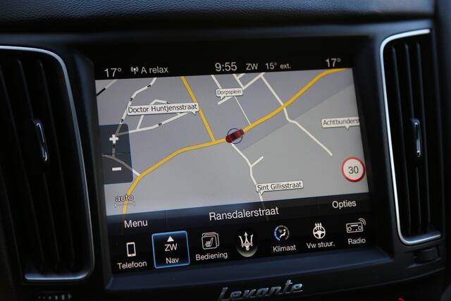 Maserati Levante 3.0 V6 D AWD GranSport Pano Luchtvering Leer Camera Navi LED