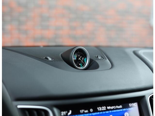 Maserati Levante 3.8 V8 Trofeo | Pano - 360cam - 1 eig.