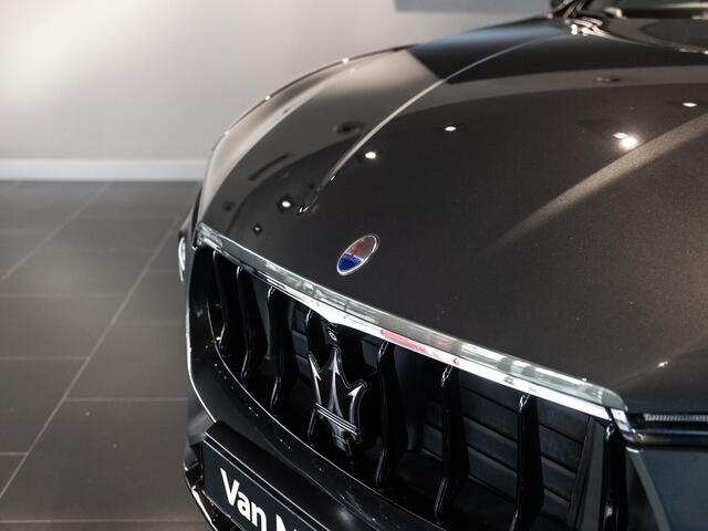 Maserati Levante 3.0 V6 AWD GranSport 350 pk | 1 jaar garantie | Uitgebreid leder | Sportstoelen | Dubbel Privacy Glas | Premium Audio | 20" velgen | Driver Assistance Pack