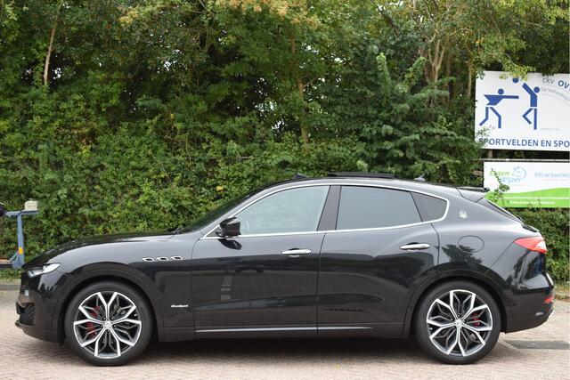 Maserati Levante 3.0 V6 AWD GranSport 350 pk Driver Ass.Pack 2 | NL-Auto | Pano | Keyless | 360 gr.camera | Luchtvering | Stoelverkoeling | Full LED | 21" Velgen
