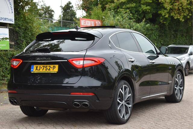 Maserati Levante 3.0 V6 AWD GranSport 350 pk Driver Ass.Pack 2 | NL-Auto | Pano | Keyless | 360 gr.camera | Luchtvering | Stoelverkoeling | Full LED | 21" Velgen