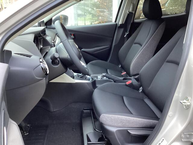 Mazda 2 1.5 e-SkyActiv-G 90 Exclusive-line
