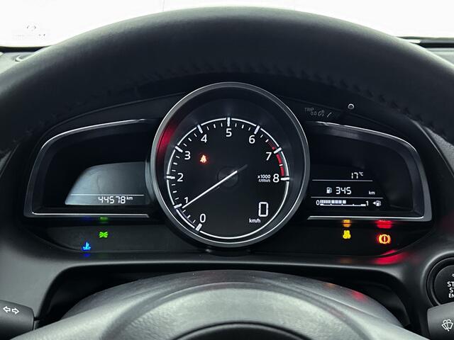 Mazda 2 1.5 Skyactiv-G Luxury | Camera | Head-up display | Keyless entry | Navigatie |