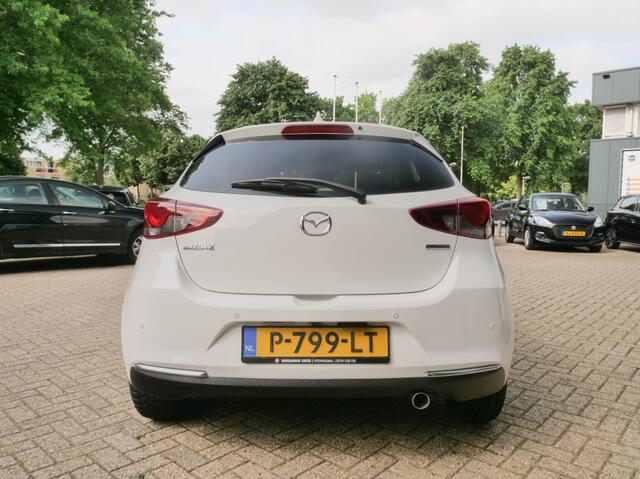 Mazda 2 1.5 Skyact-G Signature . Navi, en Leder.