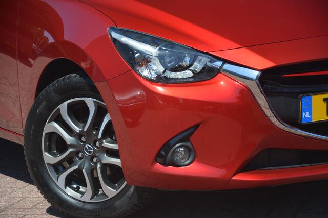 Mazda 2 1.5 Skyactiv-G GT-M Nette Mazda 2 dealeronderhouden laatste beurt bij 111000km met oa ecc navigatie pdc lane assist voice command cv cruise lmv origineel