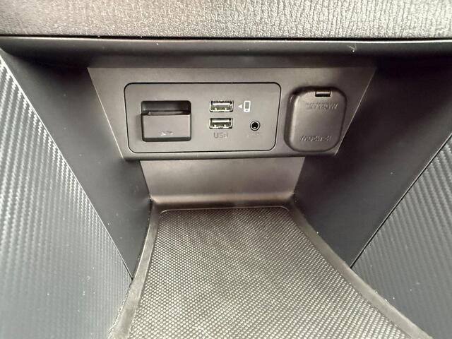 Mazda 2 1.5 Skyactiv-G Sportive | Carplay | Camera | Rijklaarprijs!