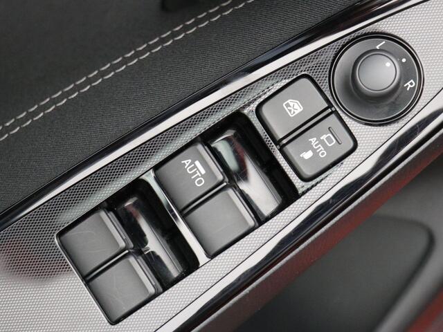 Mazda 2 1.5 Skyactiv-G GT-M / Trekhaak / Navigatie / 1ste Eigenaar / Historie aanwezig / HUID Display / Stoelverwarming voor / LMV / Cruise Control /