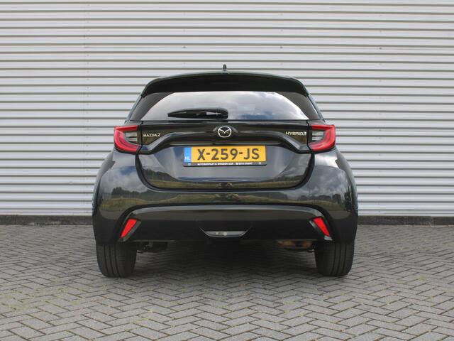 Mazda 2 Hybrid 1.5 Select | 16" LM | Stoel- & stuurverwarming | HUD | Camera | Dodehoek sensor | Clima | Apple Carplay/Android Auto |