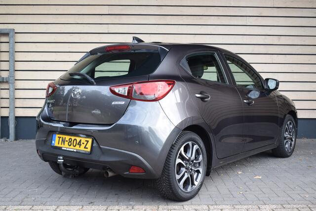 Mazda 2 1.5 Skyactiv-G Dynamic+ - Trekhaak - All season banden - Dealer onderhouden