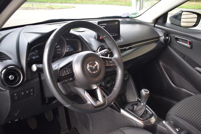 Mazda 2 1.5 Skyactiv-G Dynamic+ - Trekhaak - All season banden - Dealer onderhouden