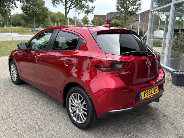 Mazda 2 1.5 Skyactiv-G Luxury 1e Eig,. Dealer Ondh, Navigatie, Apple Carplay/ Android Auto, A. Rij-Camera, Head-Up Display, Lichtmetaal, Stuurverw., Stoelverw. , Cruise Controle.