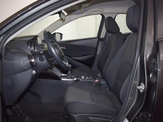 Mazda 2 1.5 Dynamic+ Navi PDC LMV