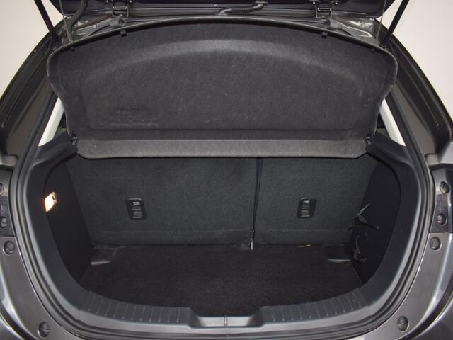 Mazda 2 1.5 Dynamic+ Navi PDC LMV