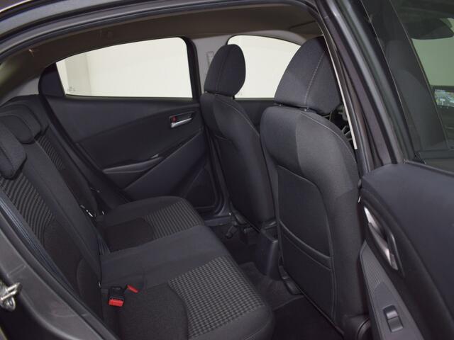 Mazda 2 1.5 Dynamic+ Navi PDC LMV